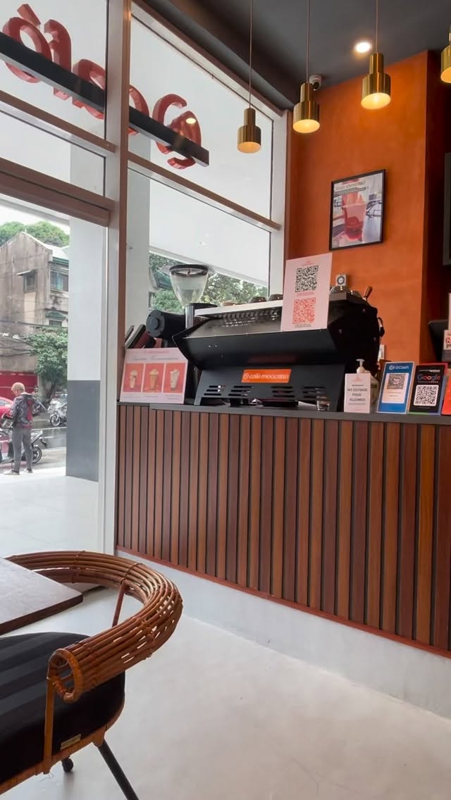 Café Moccatto storefront and interior